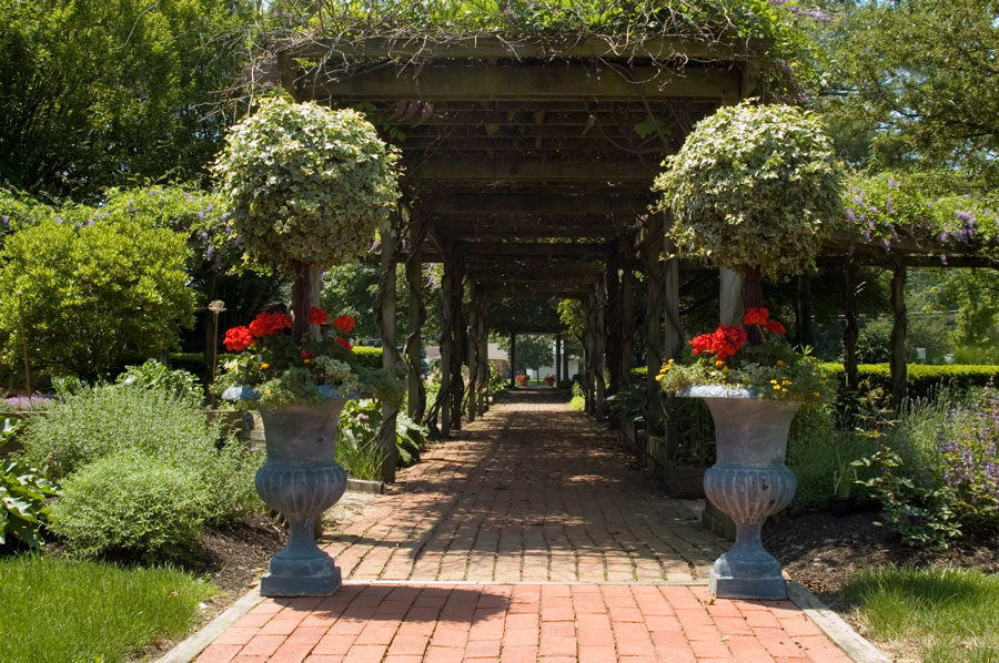 Visit Gahanna Ohio Herb Capital Experience Geroux Herb Garden